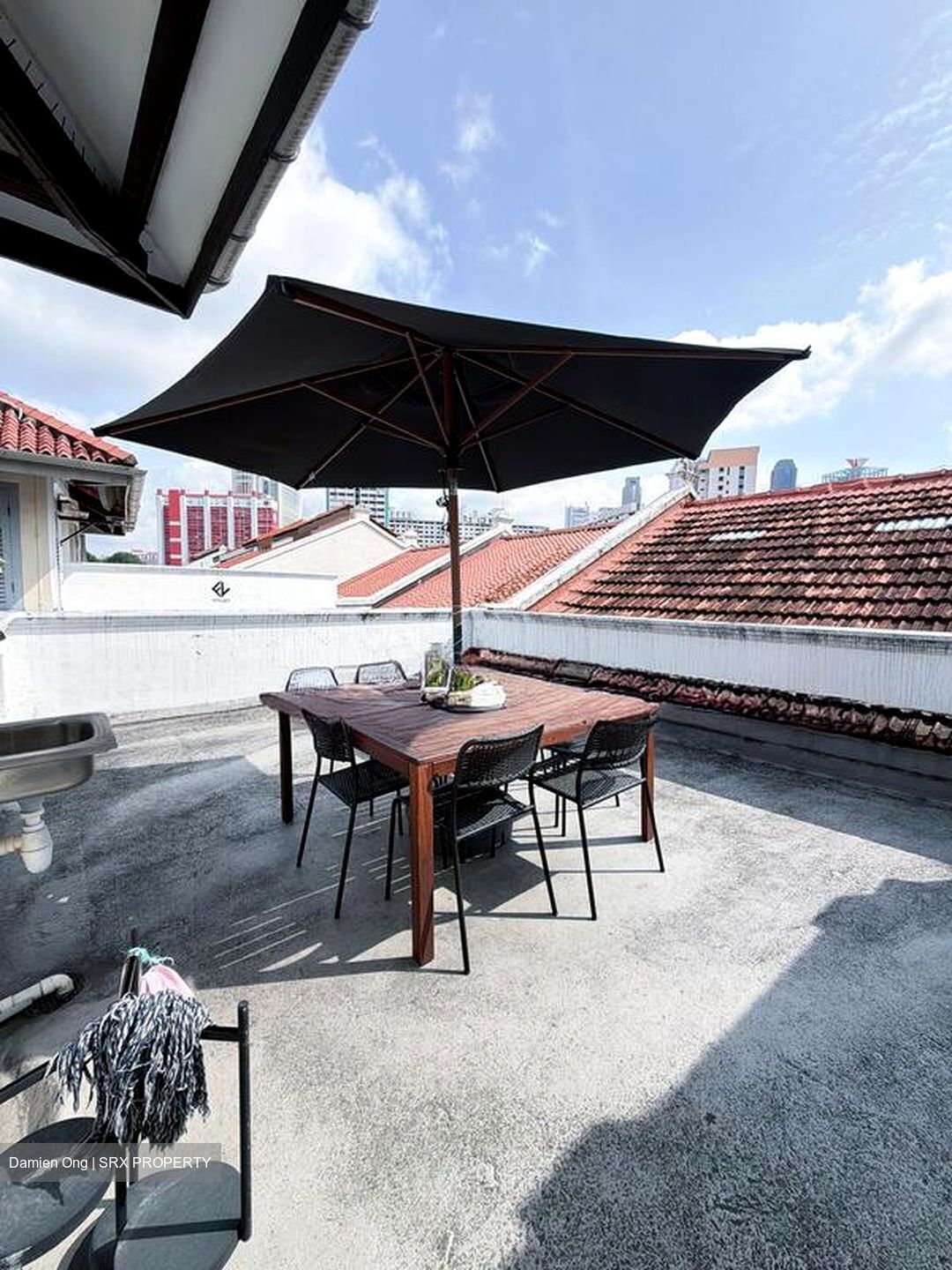 Banda Street (D1), Office #522467831